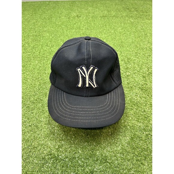 Rare Vintage 80’s New York Yankees Baseball Hat/Cap Authentic - Picture 2 of 6